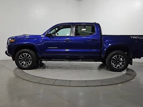 Used 2023 Toyota Tacoma TRD Sport w/ Technology Package AWD/4WD image 2