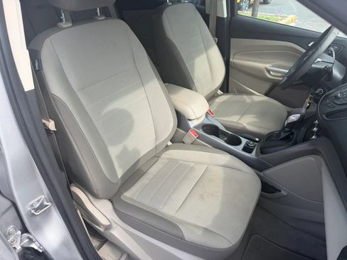Used 2016 Ford Escape SE FWD image 11