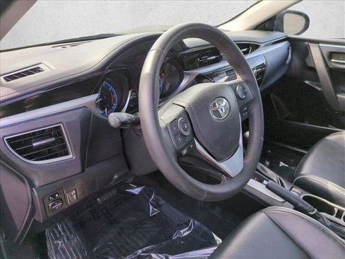 Used 2015 Toyota Corolla S Premium image 10