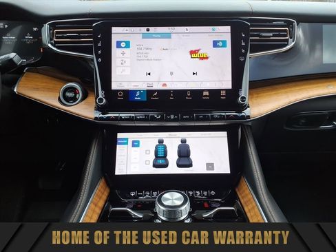 Used 2025 Jeep Grand Wagoneer Series III w/ HD Trailer Tow Package image 23