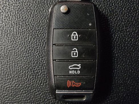 Used 2018 Kia Optima LX image 32