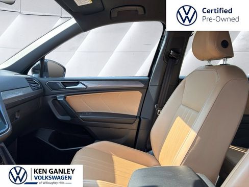 Used 2024 Volkswagen Tiguan SE AWD/4WD image 19