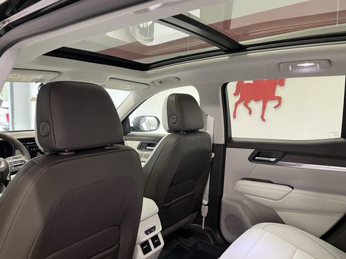 New 2026 GMC Terrain Denali w/ LPO, Floor Liner Package image 13