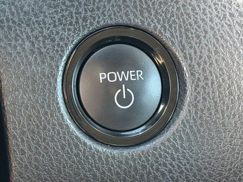 Used 2025 Toyota Camry LE FWD image 22