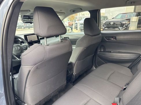 Used 2023 Toyota Corolla Cross LE image 17