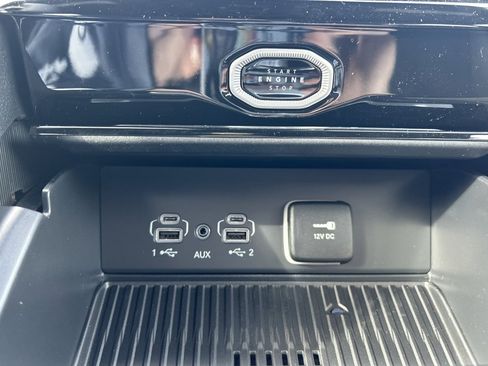 New 2026 Jeep Grand Cherokee Altitude image 23