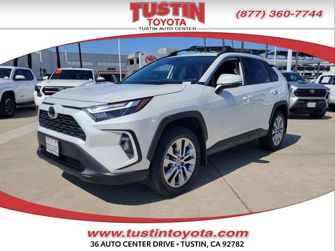Certified 2023 Toyota RAV4 XLE Premium FWD image 1