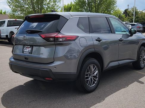 Used 2024 Nissan Rogue S AWD/4WD image 14