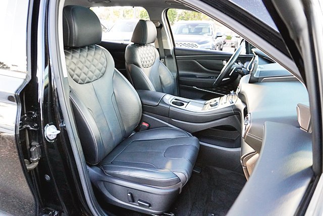 Used 2023 Hyundai Santa Fe Limited AWD/4WD image 19