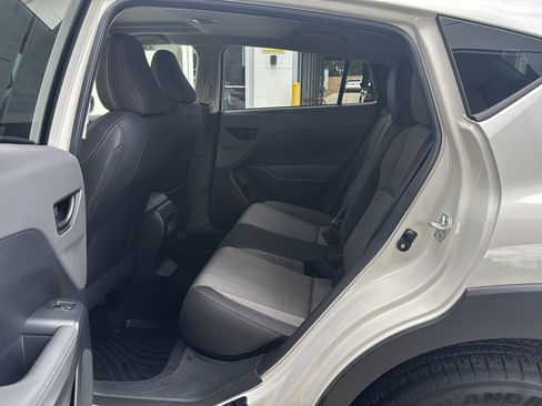 Used 2024 Subaru Crosstrek 2.0i Premium AWD/4WD image 18