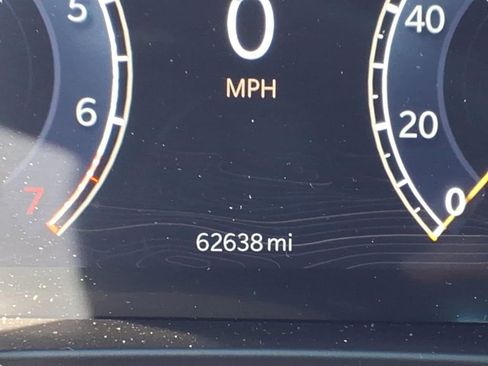 Used 2023 Jeep Grand Cherokee L Laredo image 26