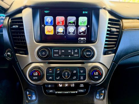 Used 2017 GMC Yukon Denali w/ Open Road Package AWD/4WD image 22