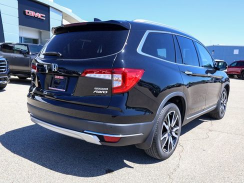 Used 2022 Honda Pilot Touring image 3