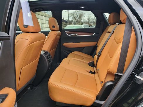 Certified 2022 Cadillac XT5 Premium Luxury image 46