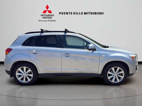 Used 2013 Mitsubishi Outlander Sport SE FWD image 4