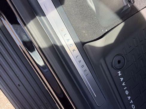 New 2026 Lincoln Navigator L Black Label AWD/4WD image 34