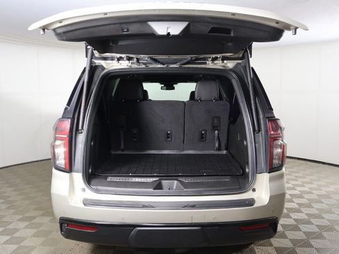 Used 2023 Chevrolet Suburban Z71 AWD/4WD image 17