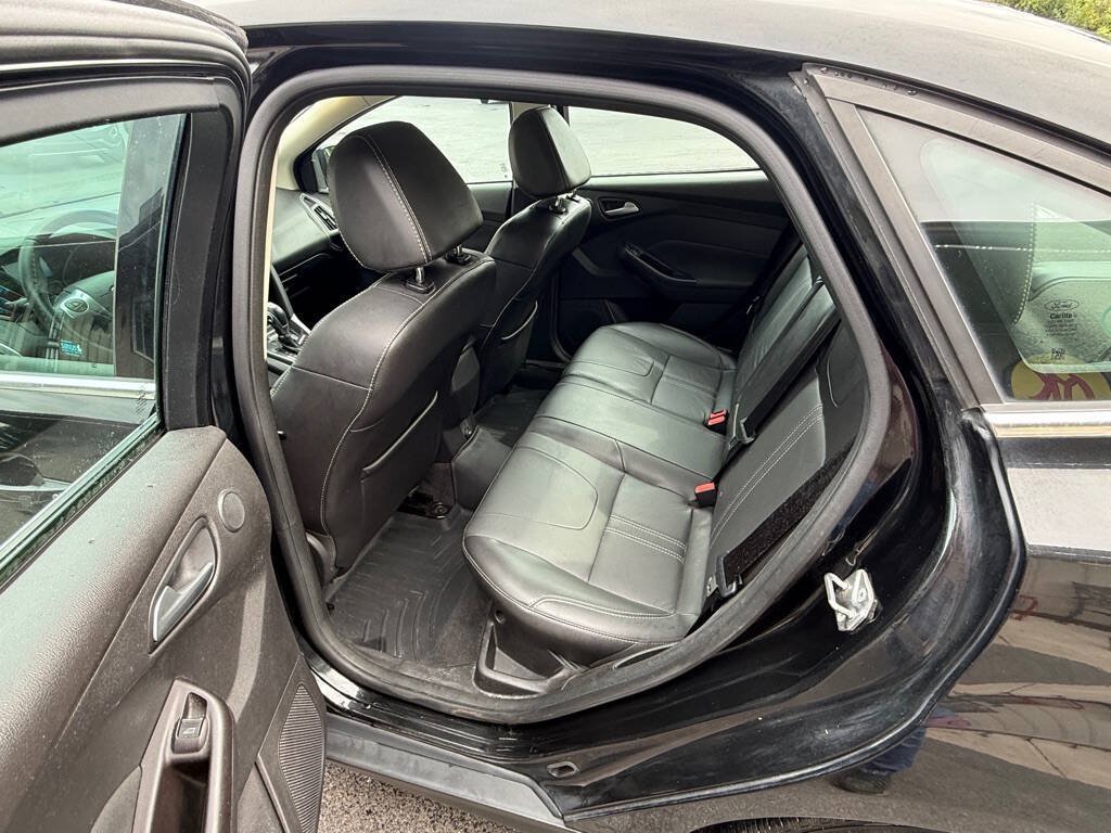 Used 2014 Ford Focus Titanium FWD image 8