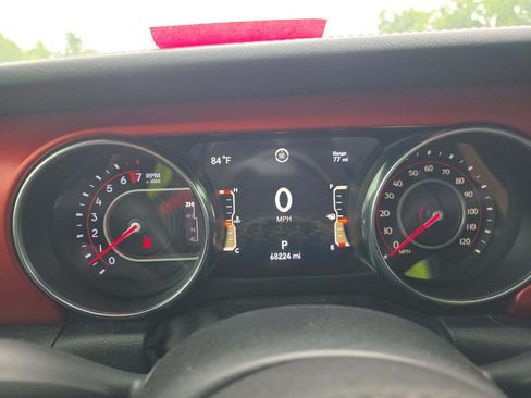 Used 2019 Jeep Wrangler Unlimited Rubicon w/ Dual Top Group AWD/4WD image 9