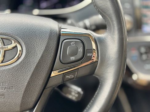 Used 2014 Toyota Avalon Limited image 34