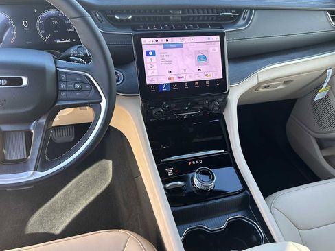 New 2025 Jeep Grand Cherokee L Limited image 28