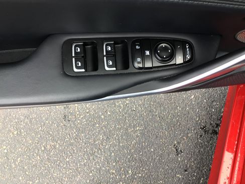 Used 2018 Kia Stinger GT2 image 8