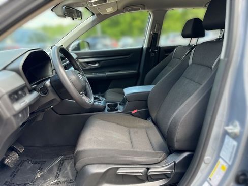 Used 2023 Honda CR-V LX image 13