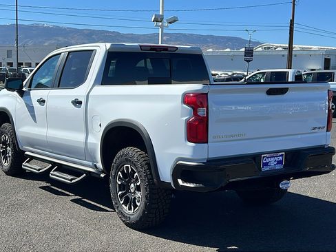 New 2026 Chevrolet Silverado 1500 ZR2 image 8