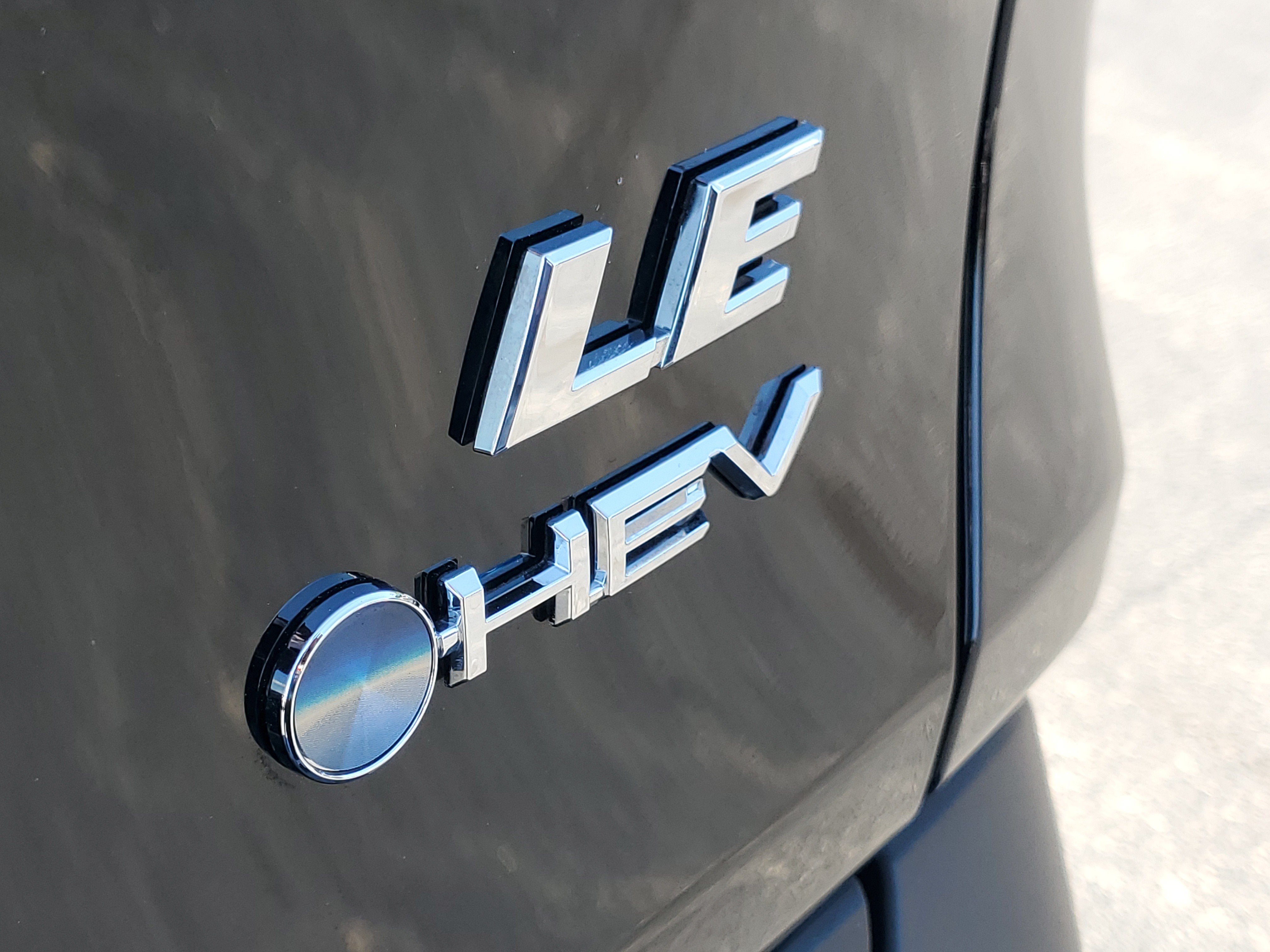 Certified 2025 Toyota RAV4 LE AWD/4WD image 7