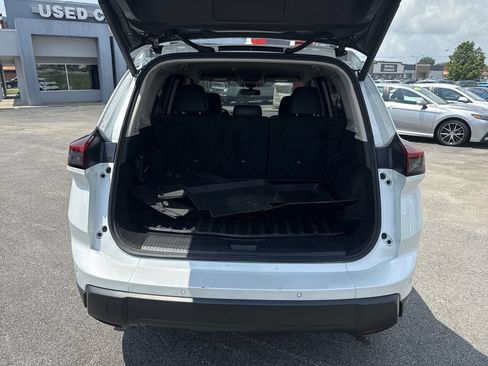 Used 2025 Nissan Rogue SV AWD/4WD image 17