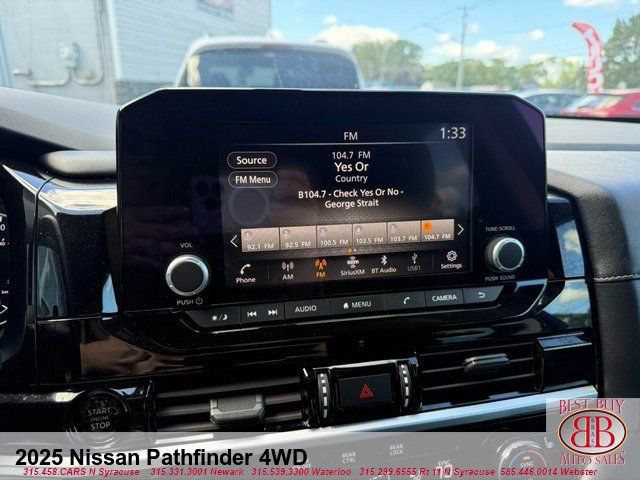 Used 2025 Nissan Pathfinder SV AWD/4WD image 15