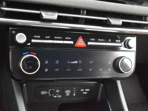 Used 2025 Hyundai Santa Cruz Limited AWD/4WD image 21