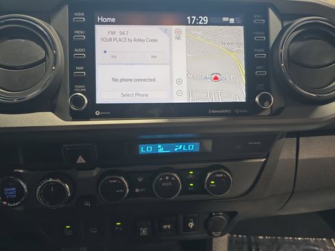 Certified 2023 Toyota Tacoma TRD Off-Road w/ Technology Package AWD/4WD image 19