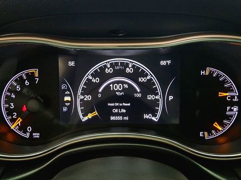 Used 2017 Jeep Grand Cherokee Limited AWD/4WD image 13
