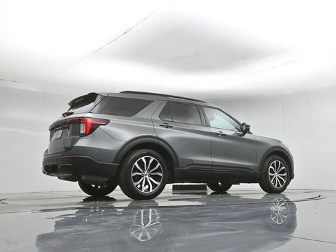 Used 2025 Ford Explorer ST-Line RWD image 54