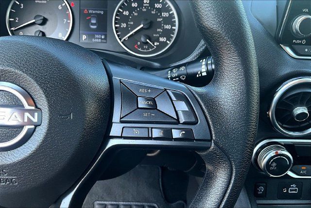 Used 2025 Nissan Sentra S FWD image 11