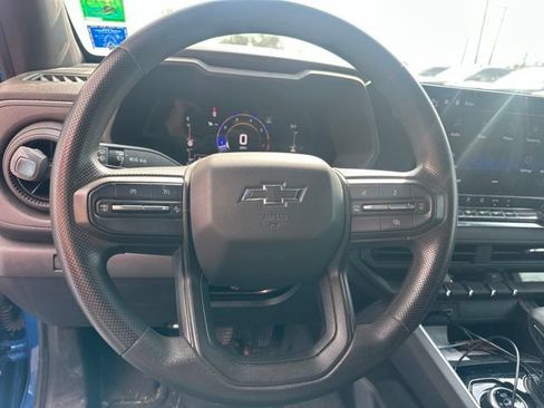 Used 2023 Chevrolet Colorado Trail Boss AWD/4WD image 6