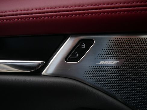 Used 2021 MAZDA MAZDA3 s image 27