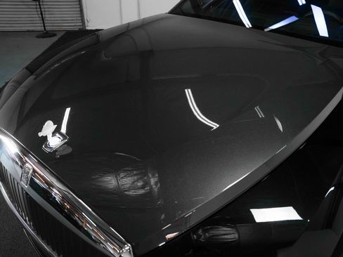 Used 2024 Rolls-Royce Spectre w/ Spectre Launch Package AWD/4WD image 16