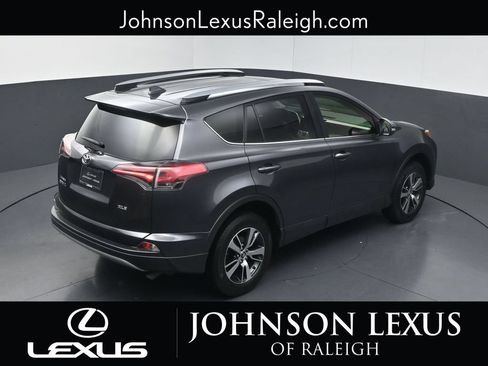 Used 2017 Toyota RAV4 XLE FWD image 28