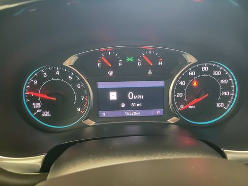 Used 2023 Chevrolet Traverse RS AWD/4WD image 16