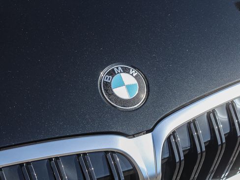 New 2026 BMW 330i Sedan w/ Convenience Package image 11