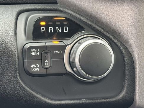 Used 2024 RAM 2500 Big Horn w/ Bed Utility Group image 21