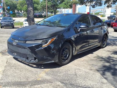 Used 2021 Toyota Corolla L FWD image 3