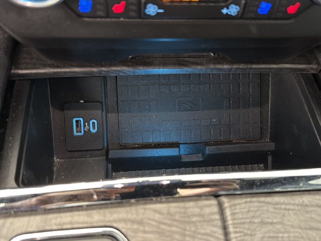 Used 2021 Ford Expedition Max Limited RWD image 12