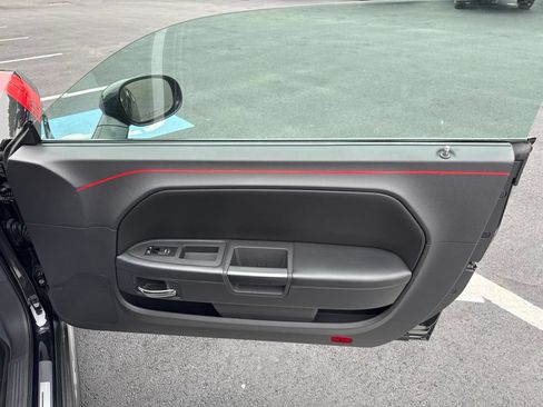 Used 2009 Dodge Challenger R/T RWD image 12