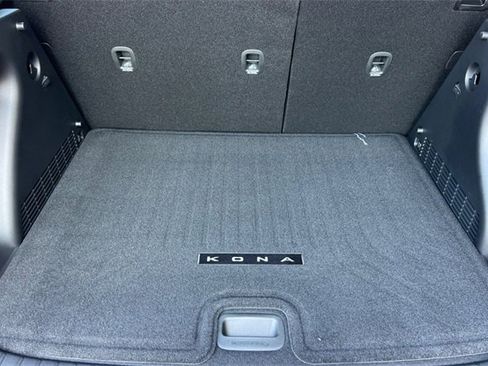 New 2026 Hyundai Kona SE image 15