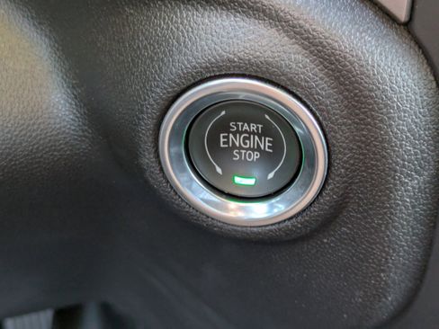 Used 2024 GMC Sierra 2500 Pro w/ Convenience Package image 25