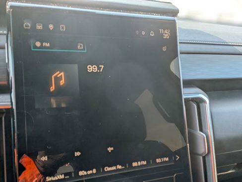 Certified 2025 GMC Acadia Elevation image 27