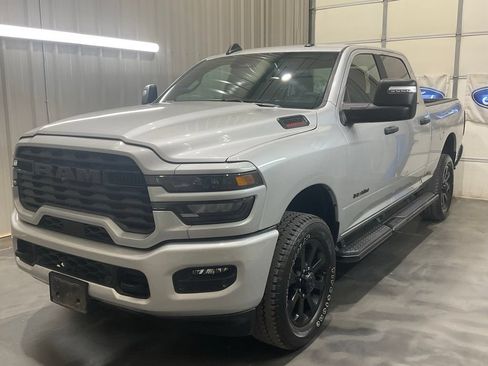 Used 2026 RAM 2500 Big Horn AWD/4WD image 4